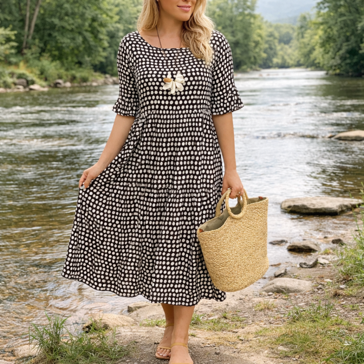 Zerelle | Short Sleeve Midi Dress